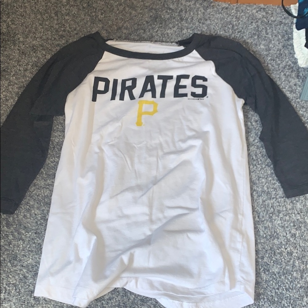 pirates tee shirt